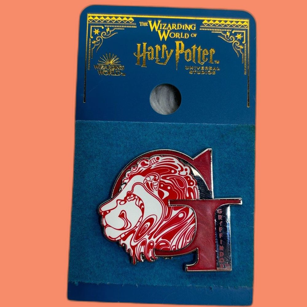 Universal Studios Wizarding World Harry Potter Gryffindor Aguamenti Marble Pin